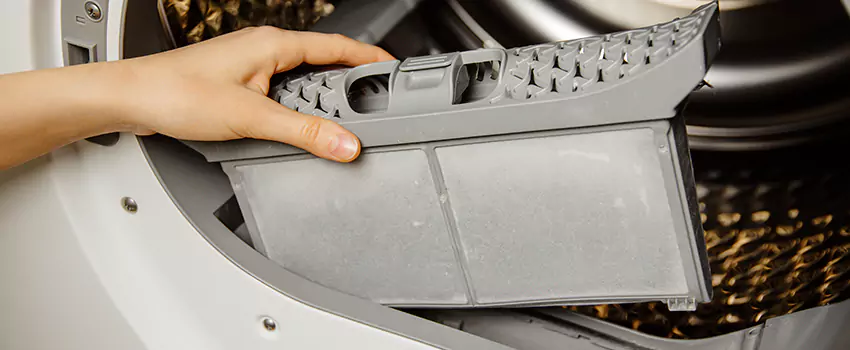 Signs Of A Clogged Dryer Lint Trap in Eastmont, Washington